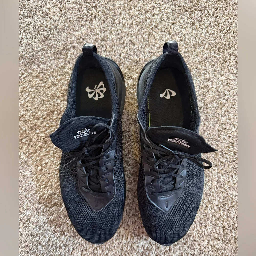 EUC Nike Air Max Flyknit Racer Black Sneakers Men’s size 7 - Picture 2 of 6